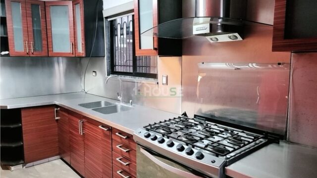 CASA EN JARDINES DE NUEVA LINDA VISTA COCINA